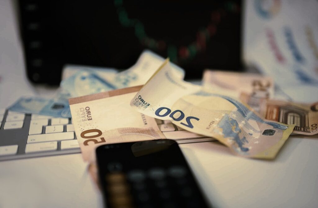 Vergi Kaçakçılığı Şüphesiyle Bir Türk Kadın Budva’da Tutuklandı