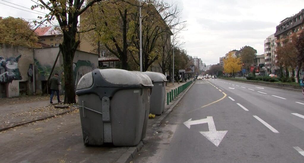 Üsküp’te ev ve işyerlerinin saat 22:00 ile 06:00 arasında çöp atması yasaklandı