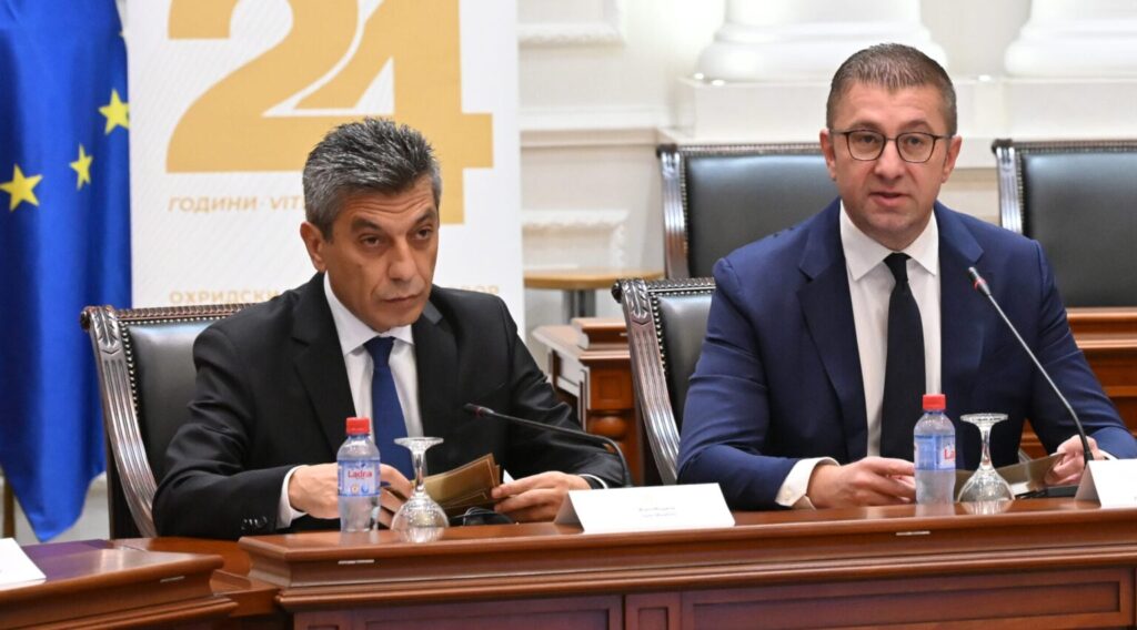 Arnavut Koalisyon Ortağı “VLEN”, Meciti’nin yerine iki bakan istiyor