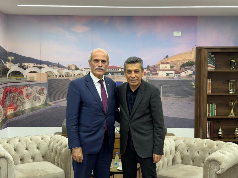 Çayır Belediye Başkanı Meciti, Bursa Büyükşehir Belediyesi eski Başkanı Altepe ile görüştü