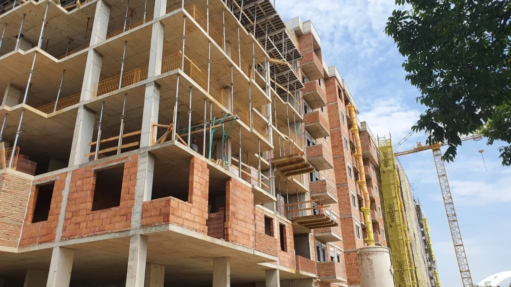 İlk defa satılan yeni dairelere % 5 KDV uygulaması devam edecek