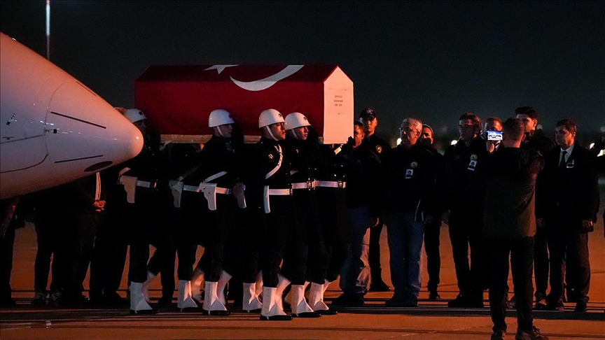 Hırvatistan’daki uçak kazasında şehit olan Pilot Hasan Bahar’ın naaşı İstanbul’a götürüldü