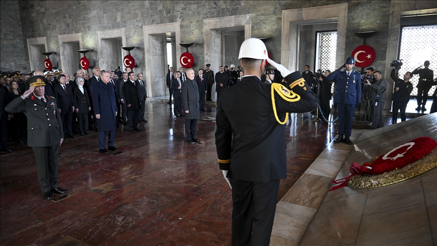Atatürk için Anıtkabir’de devlet töreni düzenlendi
