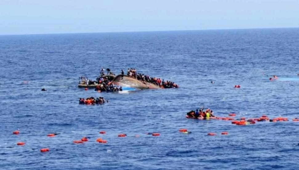 Yunanistan açıklarında batan göçmen teknesinde 3 kişi hayatını kaybetti