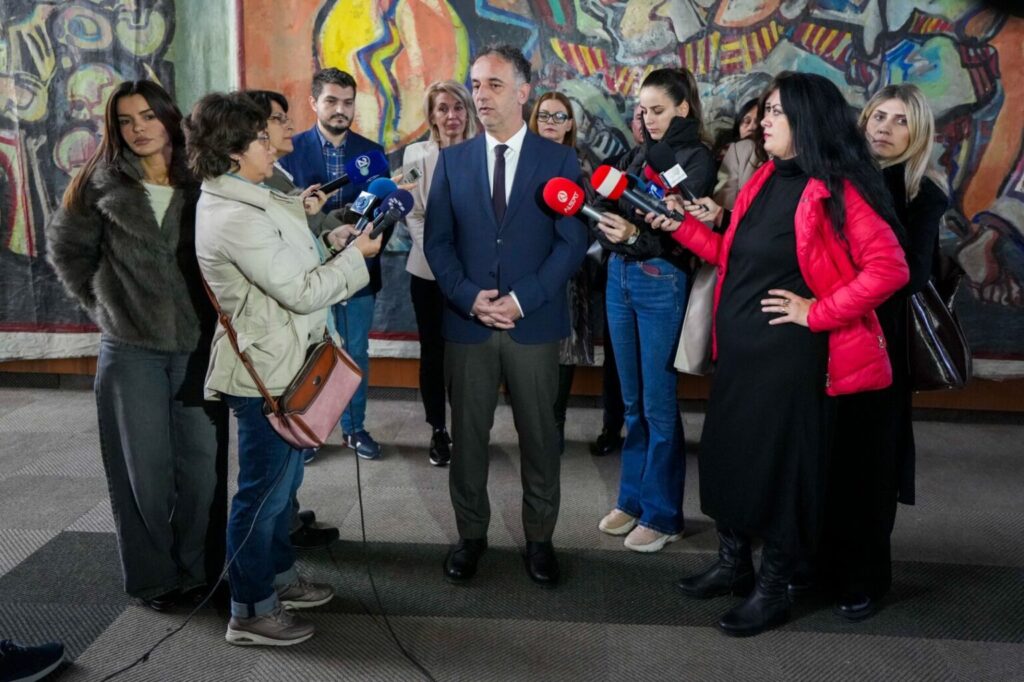 Sağlık Bakanı Aliu: “Nadir Hastalıklar İçin Erken Tanı ve Tedavi Önceliğimiz”
