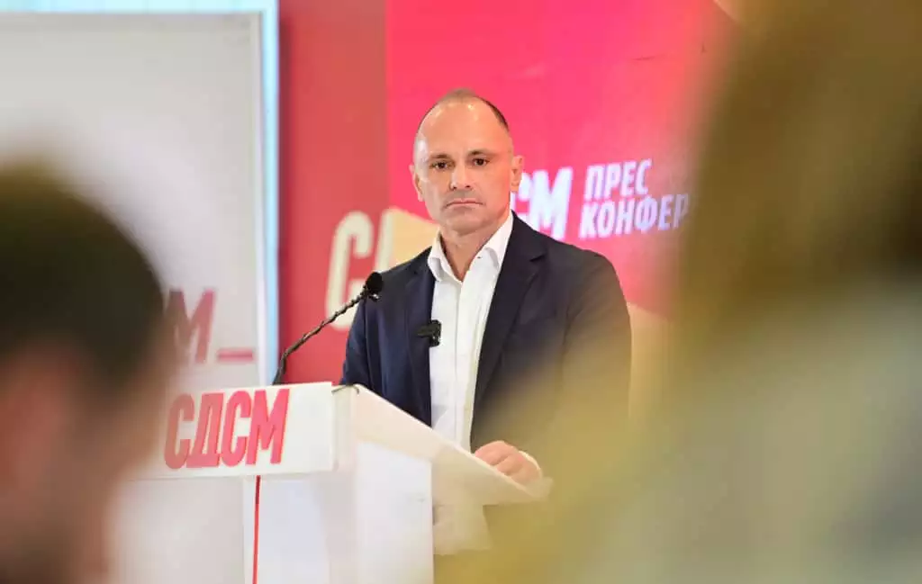 Filipçe: Reformlar Siyasi Engellere Rağmen Devam Etmeli, Hükümet Ülkeyi Geriye Götürüyor