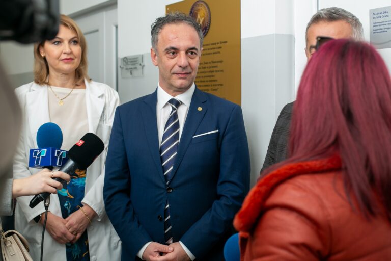 Aliu: Plastik Cerrahi Kliniği’nin hasta yatış birimleri yenilendi